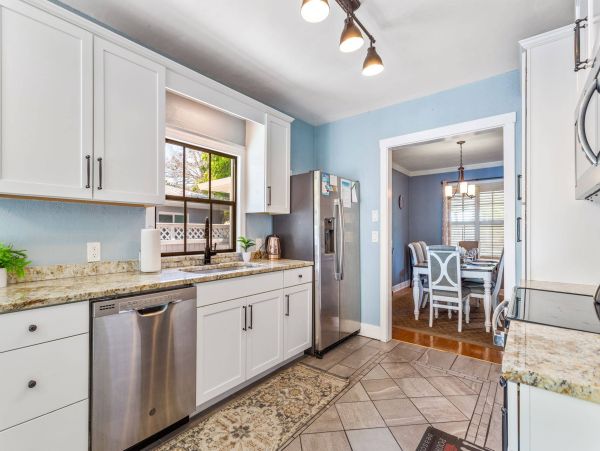 North Clearwater Beach Vacation Rental Pool Home 4 Bedrooms Walk to Beach