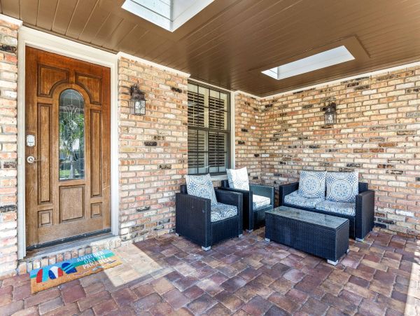 North Clearwater Beach Vacation Rental Pool Home 4 Bedrooms Walk to Beach