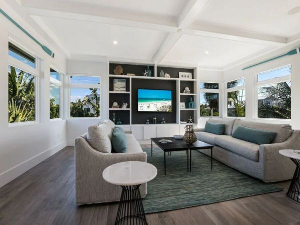 Gulf Views From This Anna Maria Luxury 4 Bedroom Rental