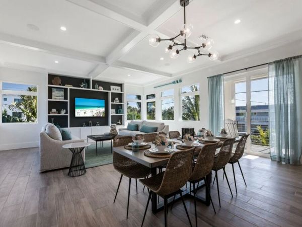 Gulf Views From This Anna Maria Luxury 4 Bedroom Rental