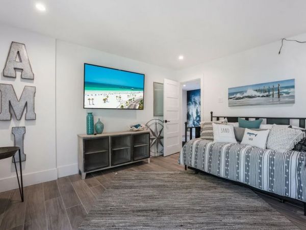 Gulf Views From This Anna Maria Luxury 4 Bedroom Rental