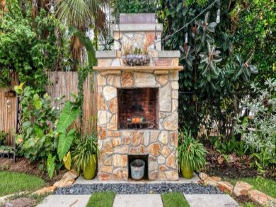 2 Bedroom Siesta Key Vacation Cottage Plus Den.