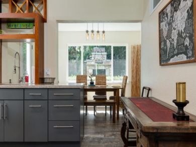2 Bedroom Siesta Key Vacation Cottage Plus Den.