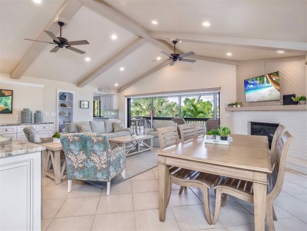 Steps to Beach Sanibel Vacation Home Three Bedroom