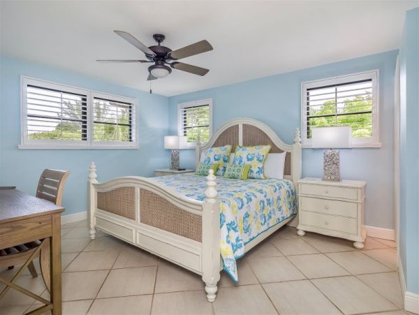 Steps to Beach Sanibel Vacation Home Three Bedroom