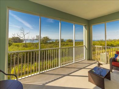 Brandenton Beach Vacation Condo Sleeps Eight Guests.