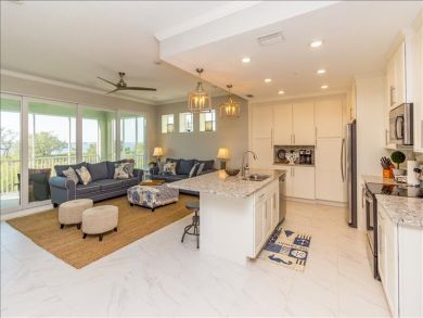 Brandenton Beach Vacation Condo Sleeps Eight Guests.