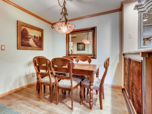 Beaver Creek Vacation Condo Sleeps Ten Guests.