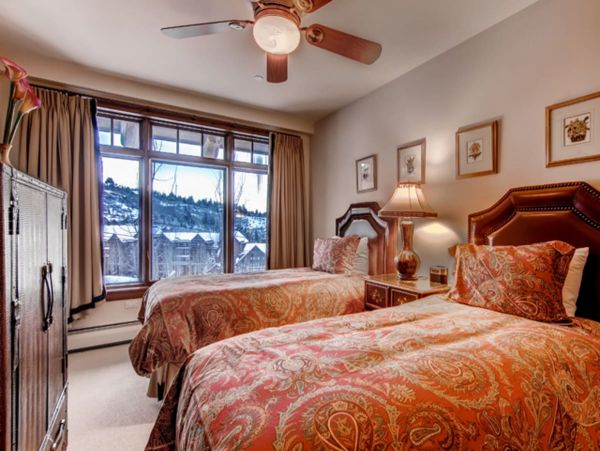 Avon Luxury Vacation Rental Condo Three Bedrooms