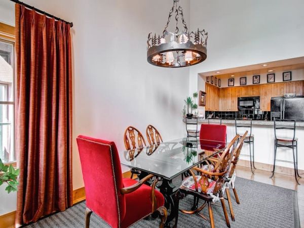 Beaver Creek Vacation 4 Bedroom Townhome Sleeps Ten Guests.