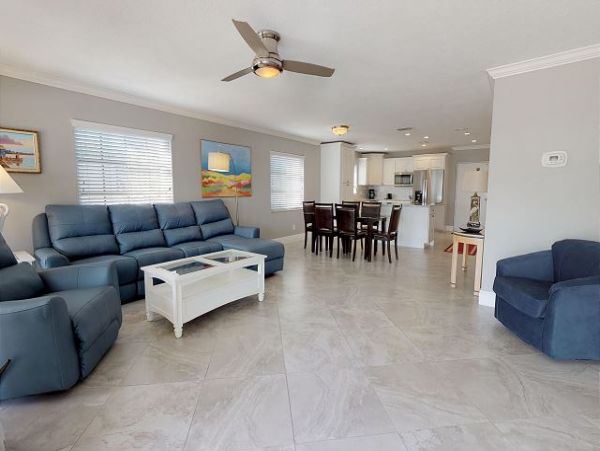 Siesta Key Vacation Condo Sleeps Six Guests