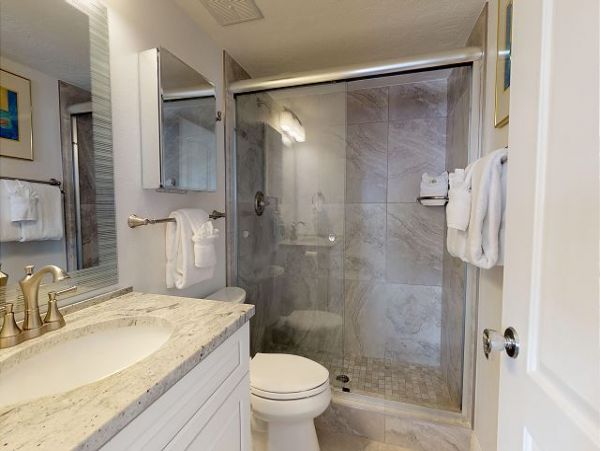 Siesta Key Vacation Condo Sleeps Six Guests