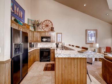 Breckenridge Vacation Townhouse Sleeps Six Guests.