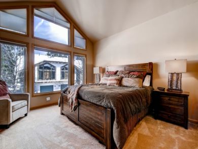 Breckenridge Vacation Townhouse Sleeps Six Guests.