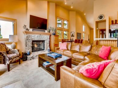 Breckenridge Vacation Townhouse Sleeps Six Guests.