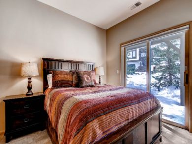 Breckenridge Vacation Townhouse Sleeps Six Guests.