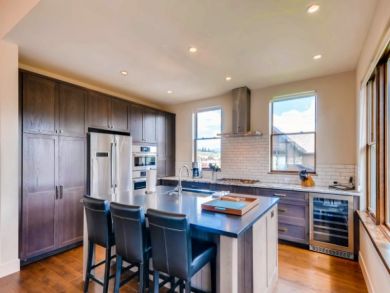 Brackenridge Vacation Home Sleeps Ten Guests. Brackenridge Vacation Home Sleeps Ten Guests.