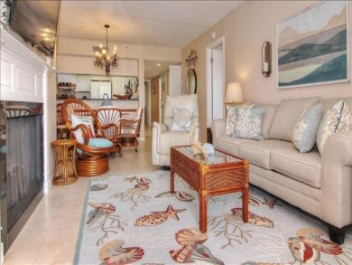 Clearwater vacation condo sleeps six guests. Clearwater vacation condo sleeps six guests.