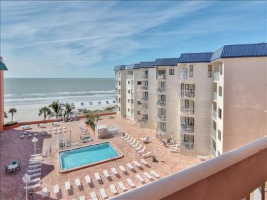 Clearwater vacation condo sleeps six guests. Clearwater vacation condo sleeps six guests.