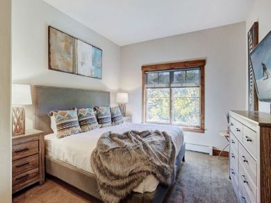 Breckenridge Ski in Three Bedroom Condo
