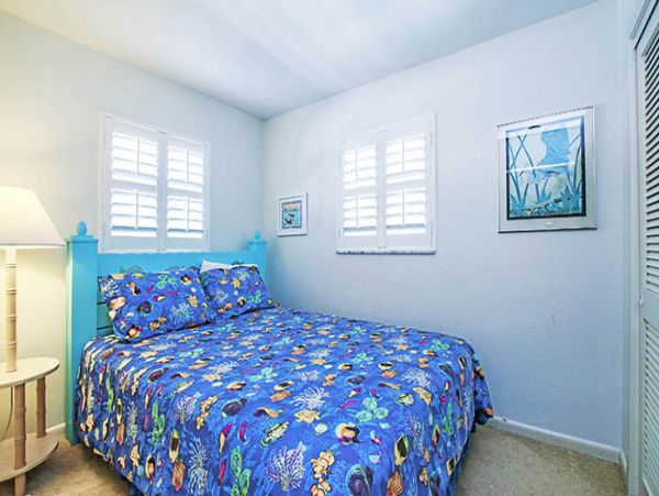 Sanibel Vacation Pool Home Sleeps Eight Guests Walk To Beach