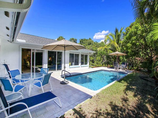 Sanibel Vacation Pool Home Sleeps Eight Guests Walk To Beach