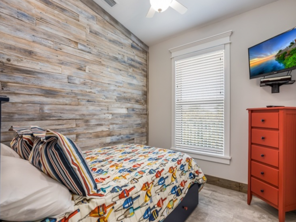Luxury Holmes Beach Vacation Home Sleeps 8 Private Pool