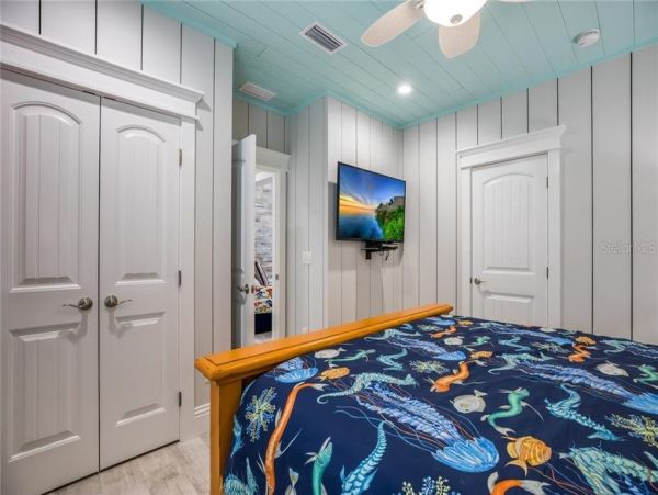 Luxury Holmes Beach Vacation Home Sleeps 8 Private Pool
