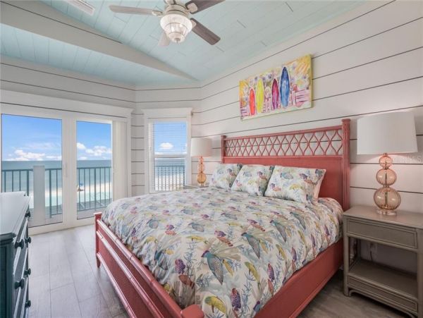 Luxury Holmes Beach Vacation Home Sleeps 8 Private Pool