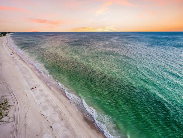 Luxury Holmes Beach Vacation Home Sleeps 8 Private Pool
