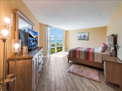 Longboat Key Vacation Condo Sleeps Six Guests.