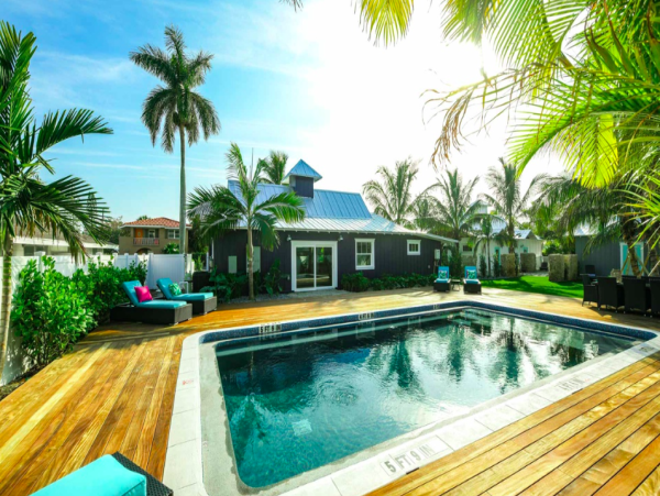 Charming Anna Maria Island Home - Steps from the Beach