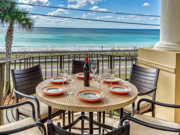 Gulf Front Five Bedroom Vacation Home in Miramar Beach