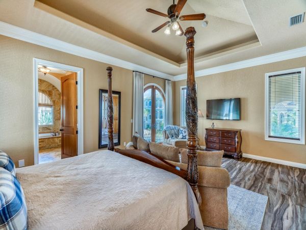 Gulf Front Five Bedroom Vacation Home in Miramar Beach