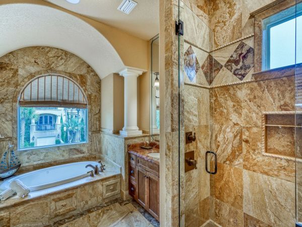 Gulf Front Five Bedroom Vacation Home in Miramar Beach