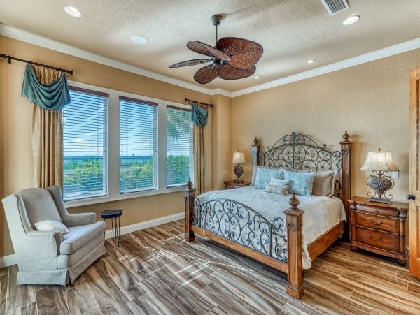 Gulf Front Five Bedroom Vacation Home in Miramar Beach