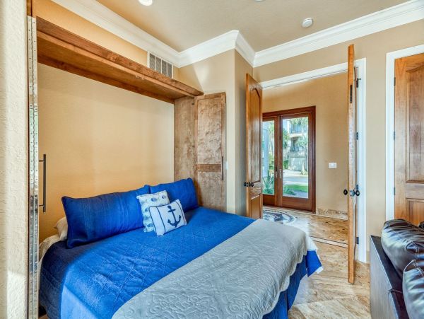 Gulf Front Five Bedroom Vacation Home in Miramar Beach