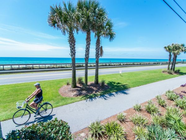 Gulf Front Five Bedroom Vacation Home in Miramar Beach