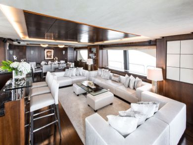 Platinum World Class Yacht with Five State Rooms