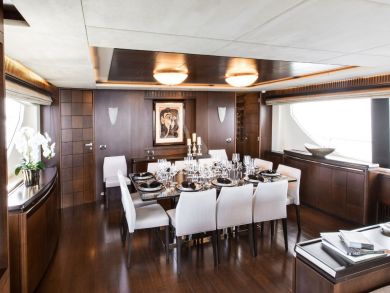 Platinum World Class Yacht with Five State Rooms