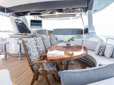 Platinum World Class Yacht with Five State Rooms