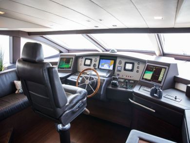 Platinum World Class Yacht with Five State Rooms