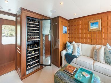 Luxury World Class Yacht with Five State Rooms and Crew