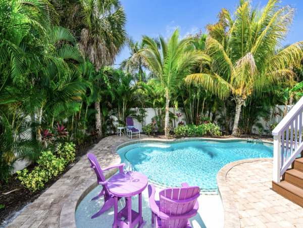 Charming Home on Holmes Beach with Pool -Short Walk to Beach
