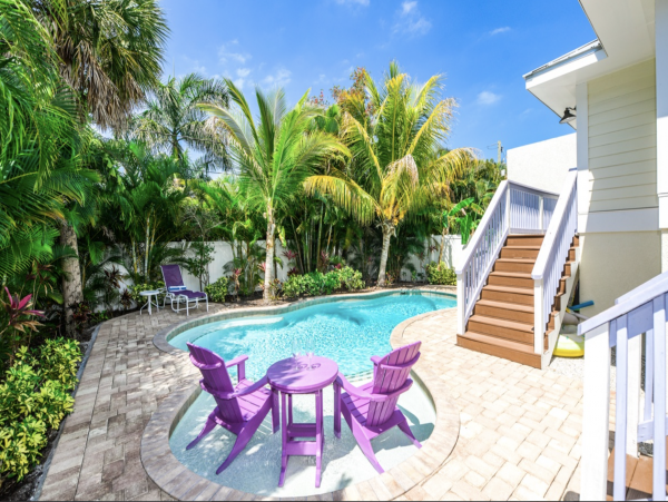 Charming Home on Holmes Beach with Pool -Short Walk to Beach