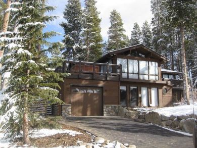 Breckenridge Vacation Home Sleeps Eleven Guests.
