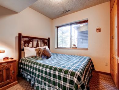 Breckenridge Vacation Home Sleeps Eleven Guests.