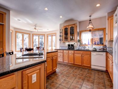 Breckenridge Vacation Home Sleeps Fifteen Guests.