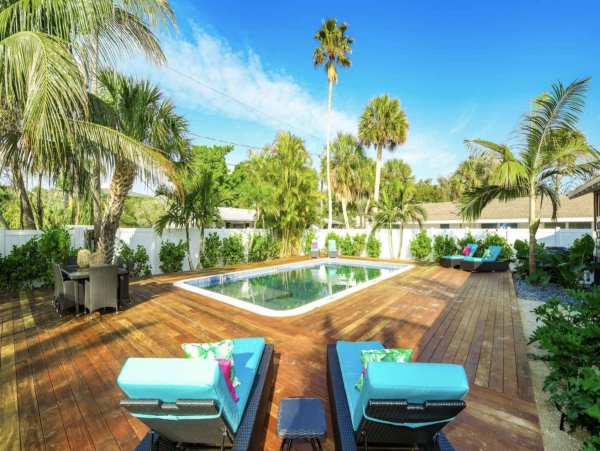 Holmes Beach Vacation Villa One Bedroom Sleeps Four Guests.