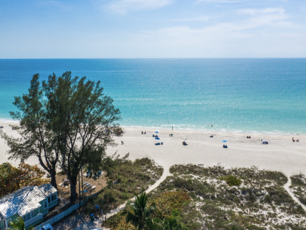 Holmes Beach Vacation Villa One Bedroom Sleeps Four Guests.